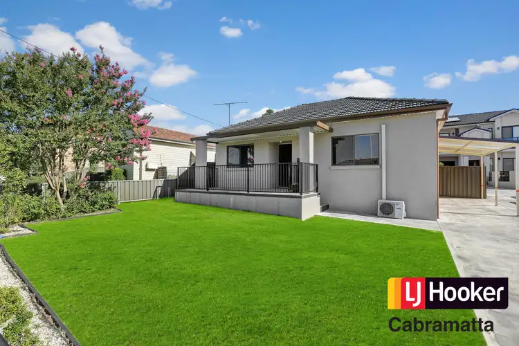 2/6 - 8 Roland Avenue