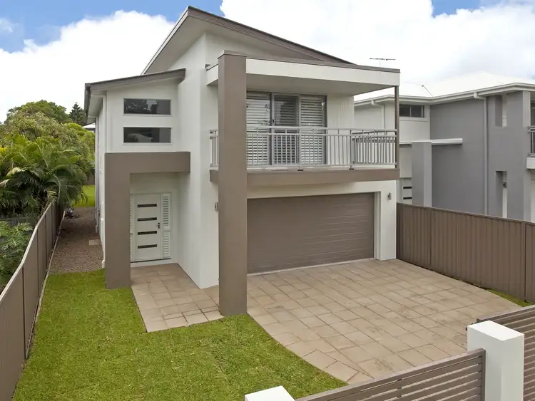 10 Wassell Street, Wynnum QLD 4178