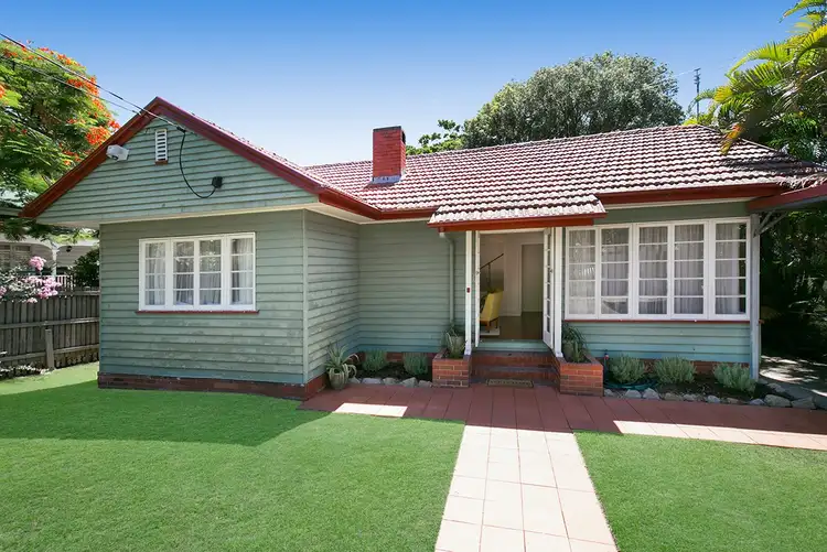 22 Belfast Street, Yeronga QLD 4104