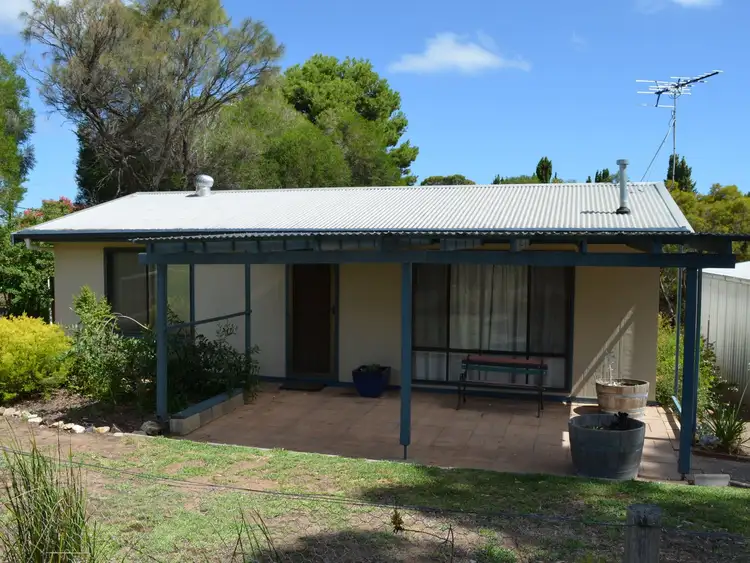 24 Shoreline Drive, Clayton Bay SA 5256