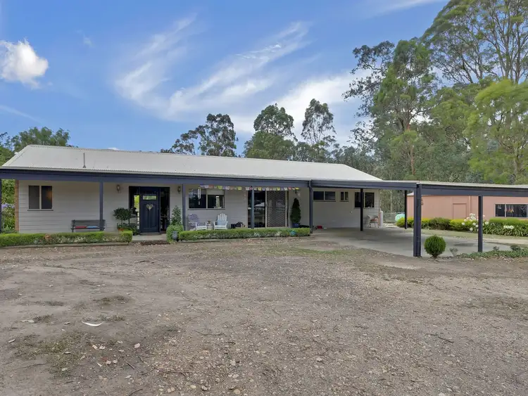 36 Fox's Road, Toongabbie VIC 3856