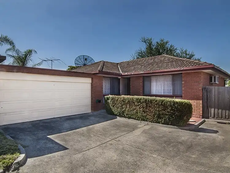 2/8 Fairbank Road, Clayton South VIC 3169