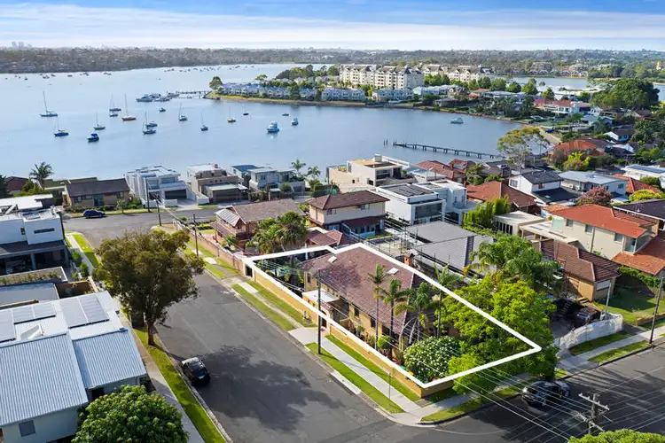 111 Cabarita Road, Cabarita NSW 2137