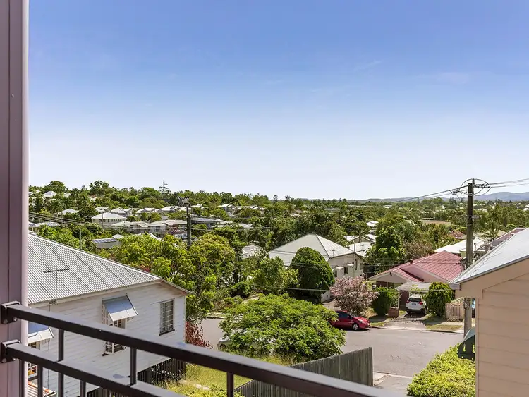 2/12 Somervell Street, Annerley QLD 4103