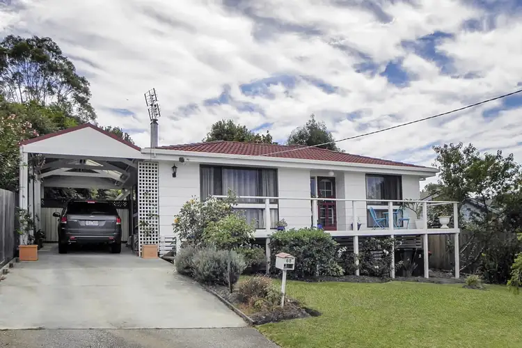 68 O'Neills Road, Lakes Entrance VIC 3909
