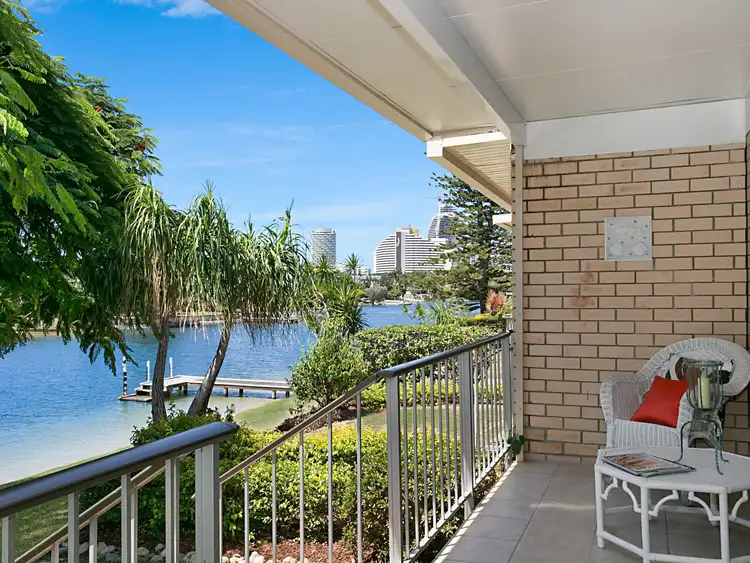Unit 1/53 Hooker Boulevard, Broadbeach Waters QLD 4218