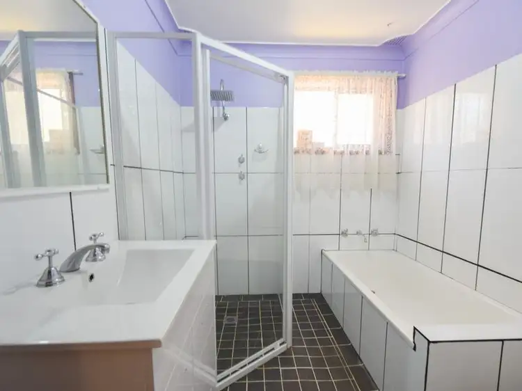 Seventh view of Homely house listing, 20 Nasmyth Street, Young NSW 2594