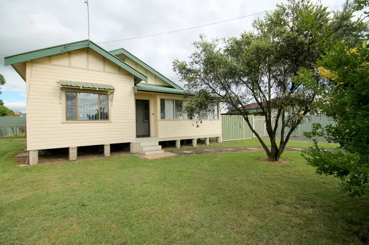 19 Bennett Street, Inverell NSW 2360