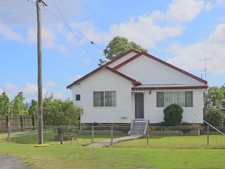 7 Church Street, Harwood NSW 2465