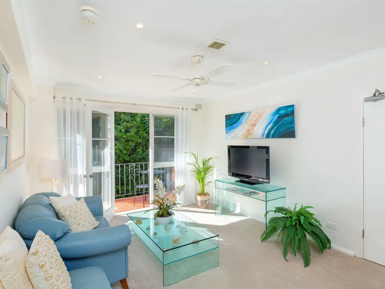 Main view of Homely unit listing, 2/68 Howard Avenue, Dee Why NSW 2099