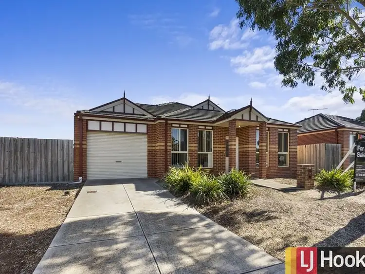 2/13 Bellinger Crescent, Wyndham Vale VIC 3024