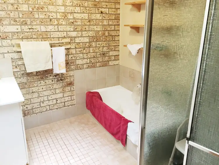 Third view of Homely villa listing, 2/286 Victoria Street, Taree NSW 2430