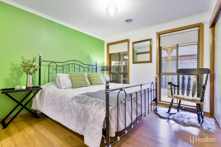 Fifth view of Homely house listing, 18 Eva Court, Seabrook VIC 3028