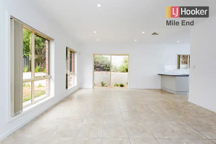 Second view of Homely house listing, 10 Gamlin Court, Littlehampton SA 5250
