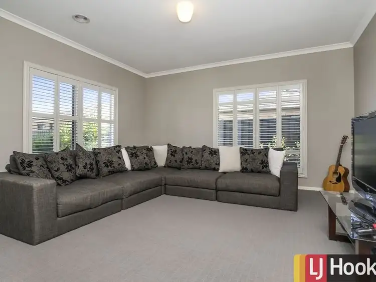 Sixth view of Homely house listing, 35 Finsbury Crescent, Manor Lakes VIC 3024