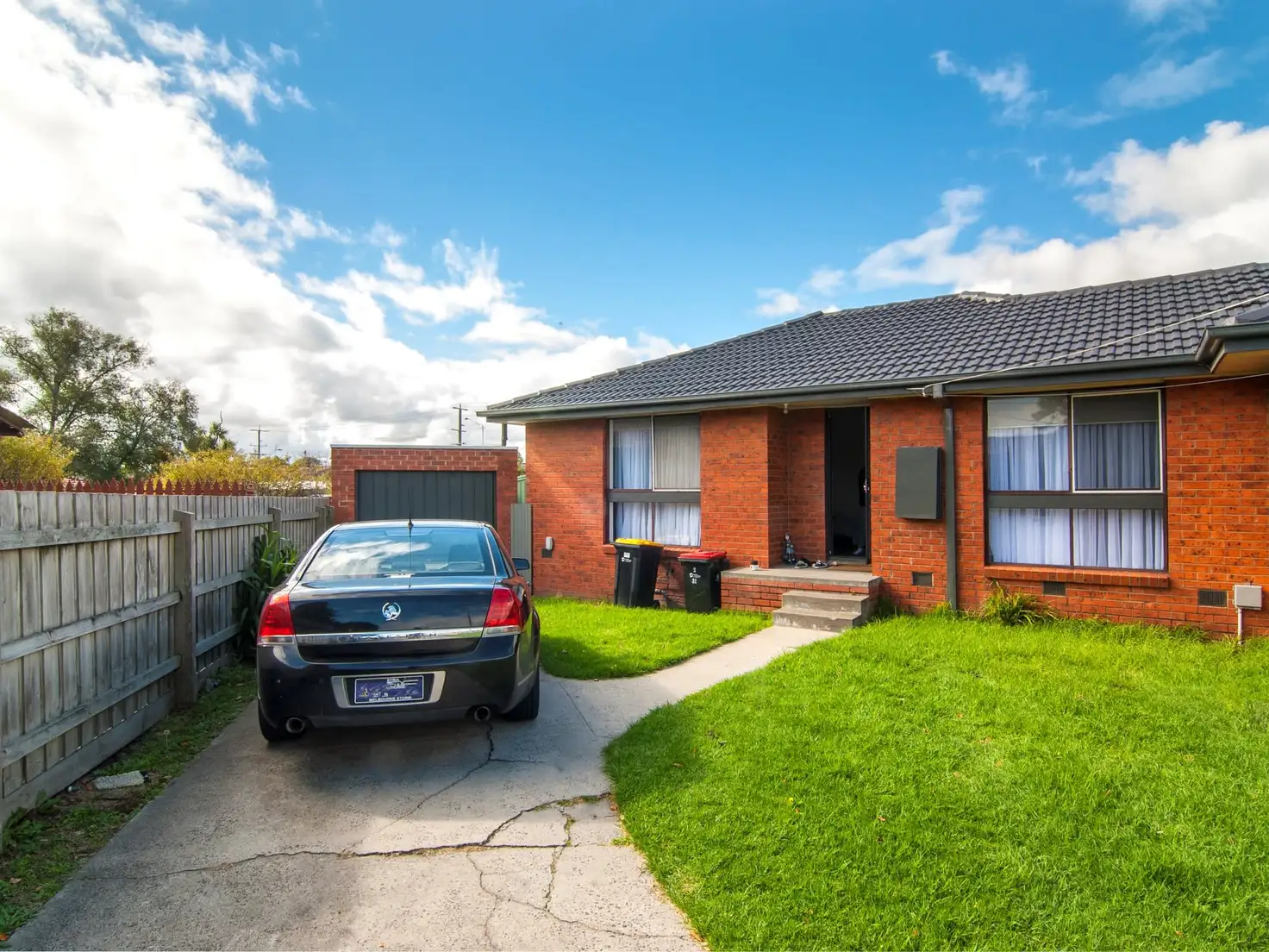 Main view of Homely unit listing, 2/31 Verbena Crescent, Noble Park VIC 3174
