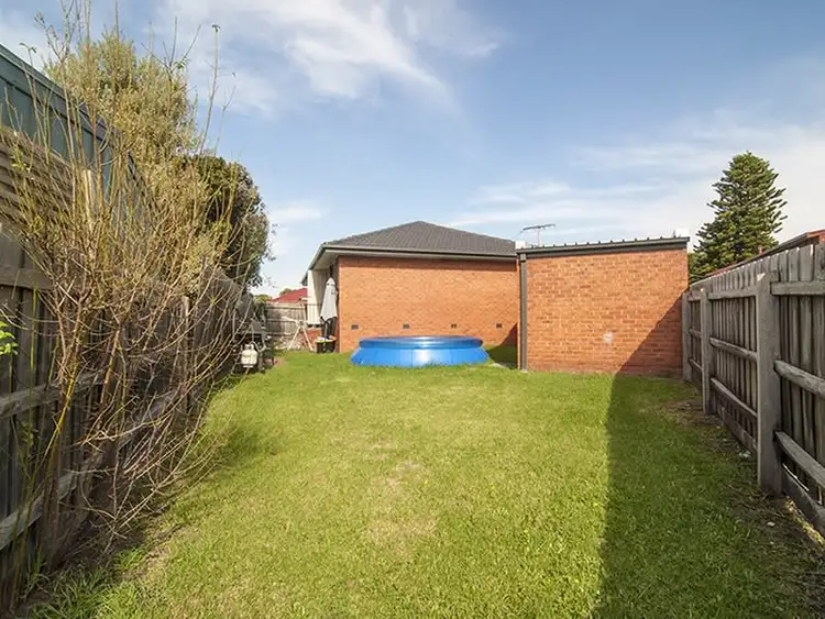 Fourth view of Homely unit listing, 2/31 Verbena Crescent, Noble Park VIC 3174