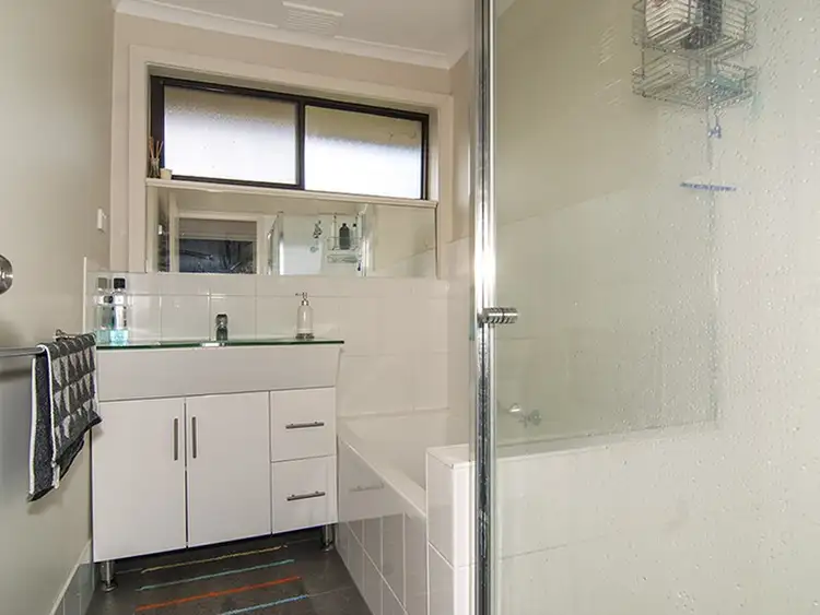 Fourth view of Homely unit listing, 1/31 Verbena Crescent, Noble Park VIC 3174