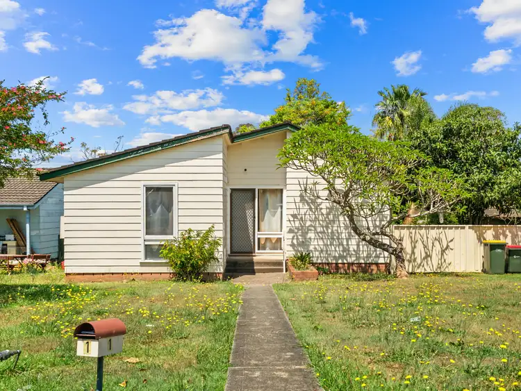 1 Pindari Crescent, Taree NSW 2430