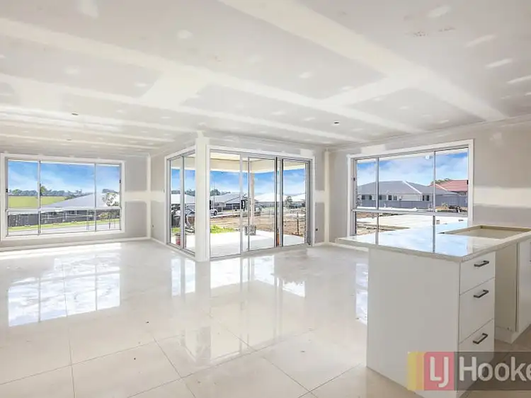 7 Prior Circuit, West Kempsey NSW 2440