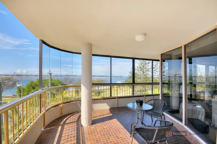 4/240 Marine Parade, Labrador QLD 4215