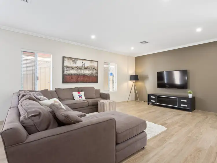 Fourth view of Homely house listing, 16 Knox Cove, Wilson WA 6107
