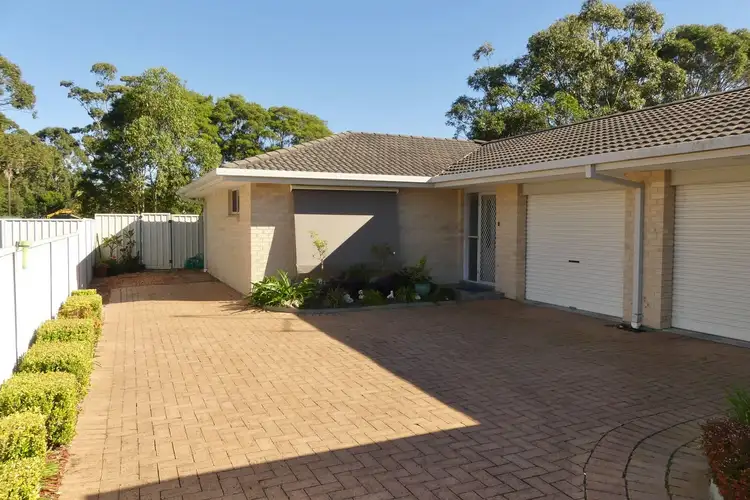 2/12 Oasis Parade, Tuncurry NSW 2428