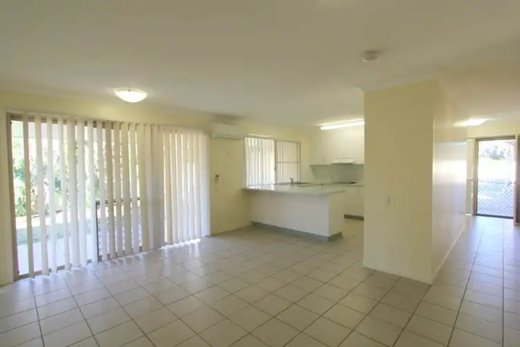 Sixth view of Homely house listing, 2 Peggy Court, Emerald QLD 4720