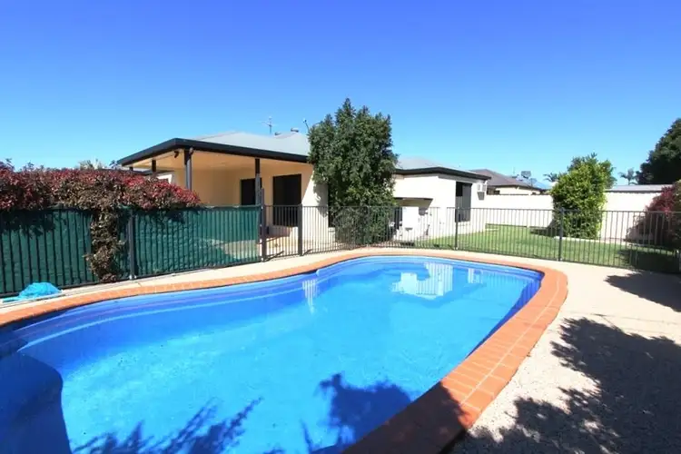 Second view of Homely house listing, 6 Haswell Court, Emerald QLD 4720