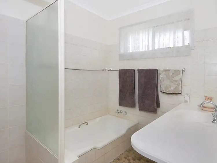 Sixth view of Homely house listing, 8 Garland Crescent, Lismore Heights NSW 2480