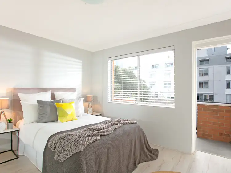 Third view of Homely apartment listing, 5/9 Sturdee Parade, Dee Why NSW 2099