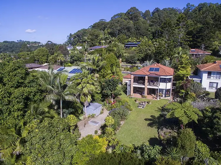 38 Yamble Drive, Ocean Shores NSW 2483