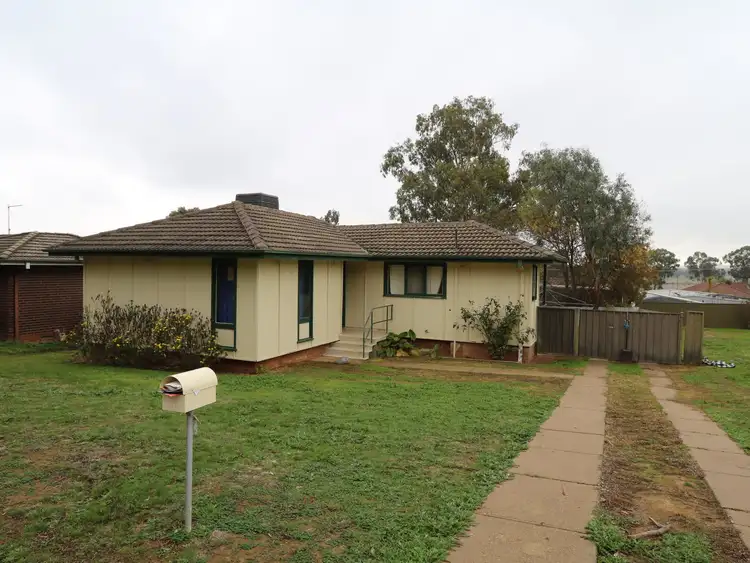 Main view of Homely house listing, 19 Connorton Avenue, Ashmont NSW 2650
