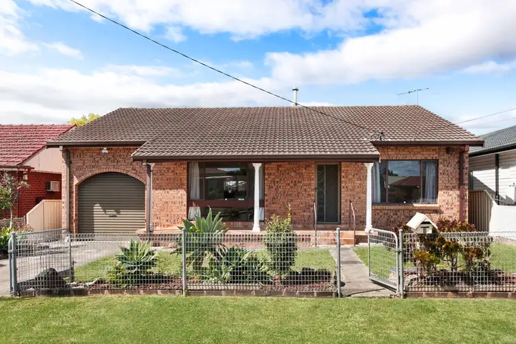 6 Warrumbungle Street, Fairfield West NSW 2165