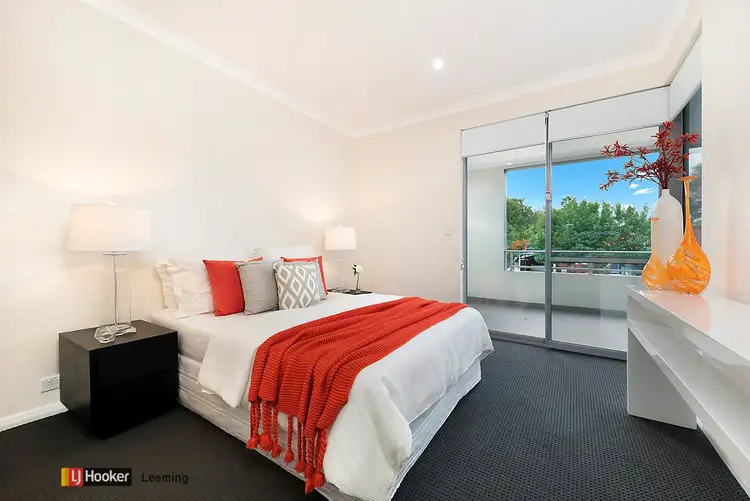 Sixth view of Homely house listing, 5/15 Emilia Street, Coolbellup WA 6163