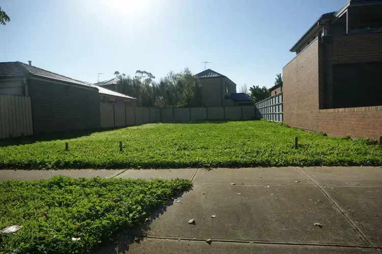 13 Wattle Avenue, Werribee VIC 3030