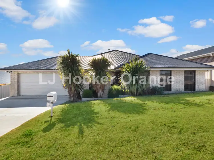 26 Botanic Way, Orange NSW 2800