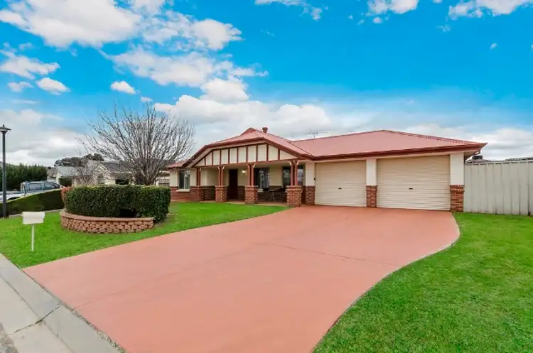 11 Maxwell Court, Evanston Park SA 5116