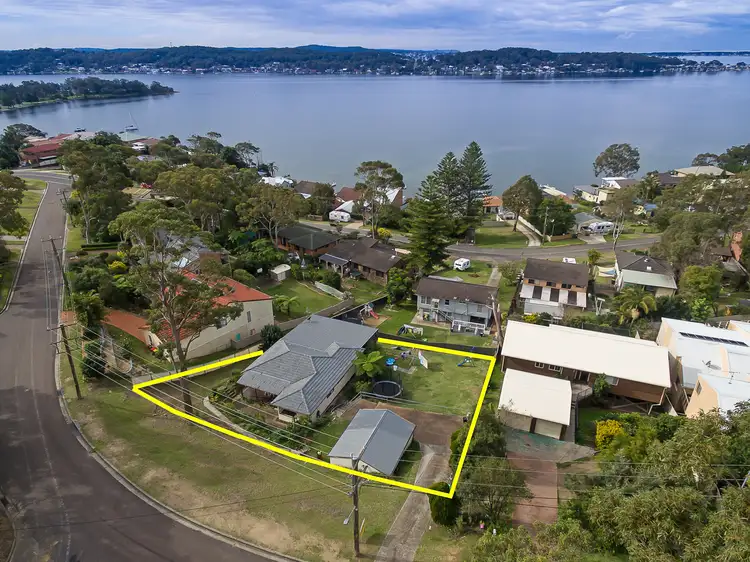 9 Sunlight Parade, Rathmines NSW 2283