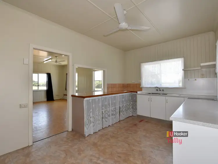 Second view of Homely unit listing, Unit 1-2/9 Vipiana Drive, Tully Heads QLD 4854