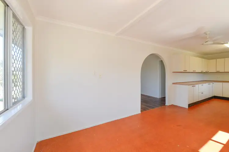 Seventh view of Homely house listing, 5 Trevally Street, Toolooa QLD 4680