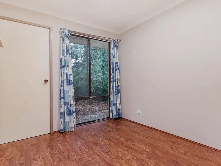 Sixth view of Homely house listing, 6 Perriam Close, Parmelia WA 6167