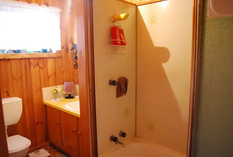 Fifth view of Homely unit listing, Unit 2/50 Hales Street, Wynyard TAS 7325