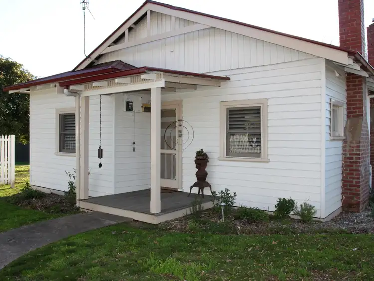 Second view of Homely house listing, 32 Grant Street, Alexandra VIC 3714