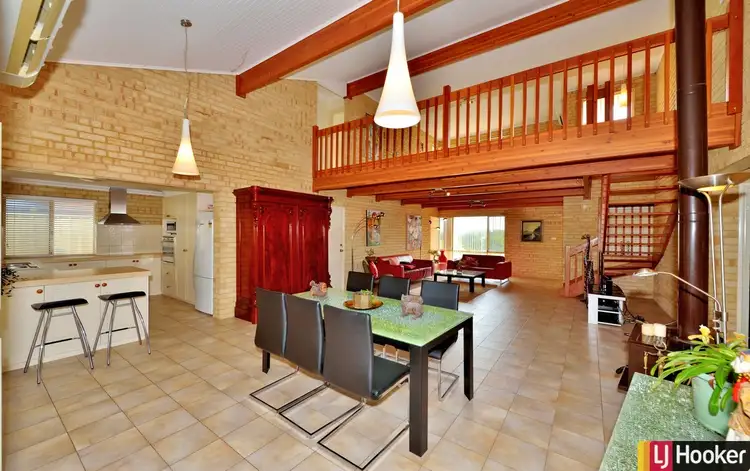 5 Seawind Drive, Silver Sands WA 6210