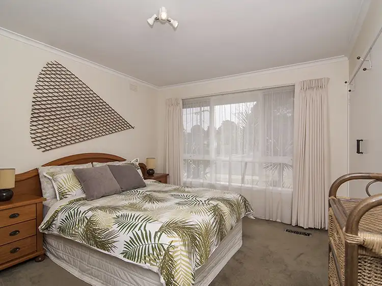 Fifth view of Homely house listing, 17 Putt Grove, Keysborough VIC 3173