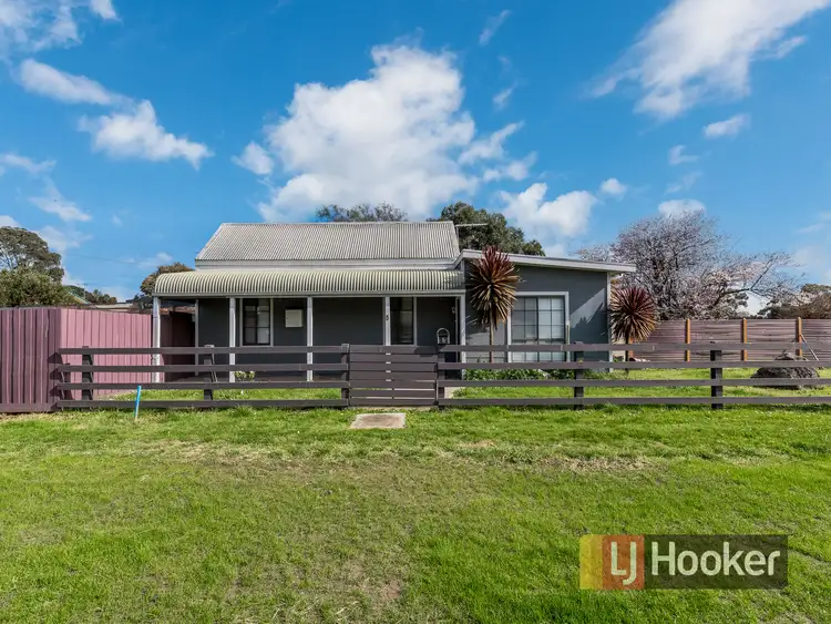 Second view of Homely house listing, 5 Valetta Street, Clyde VIC 3978
