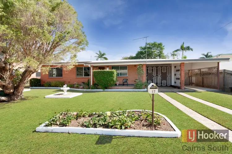 17 Jackson Close, Westcourt QLD 4870