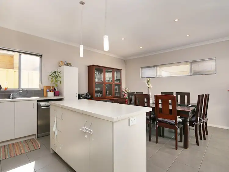 Fifth view of Homely unit listing, 8/26 Churchill Green, Canning Vale WA 6155