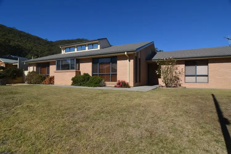4 Claret Ash Avenue, Lithgow NSW 2790